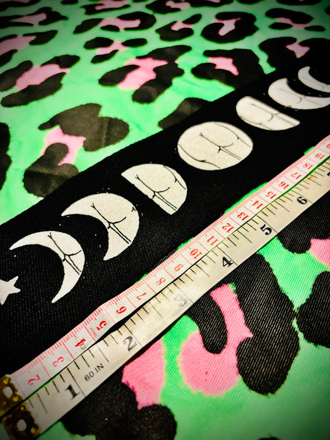 Full moon phases patch with a big ol' butt