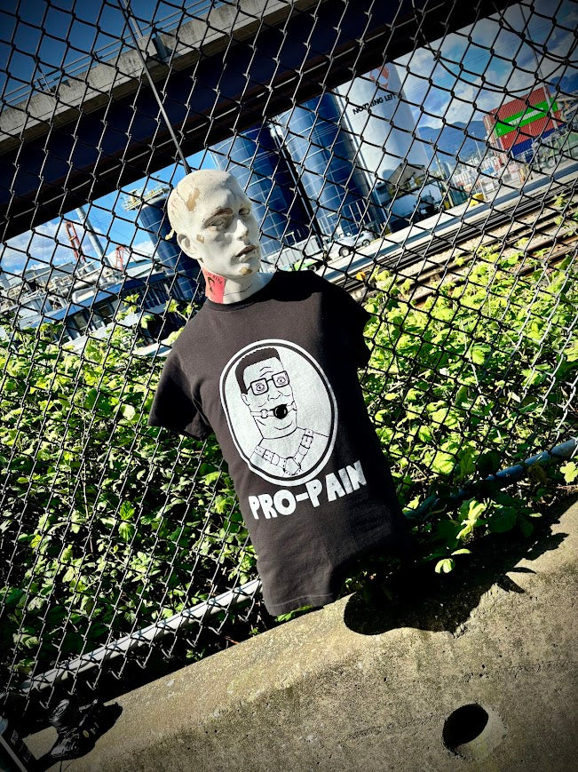 Hank Hill, Pro-pain tee.