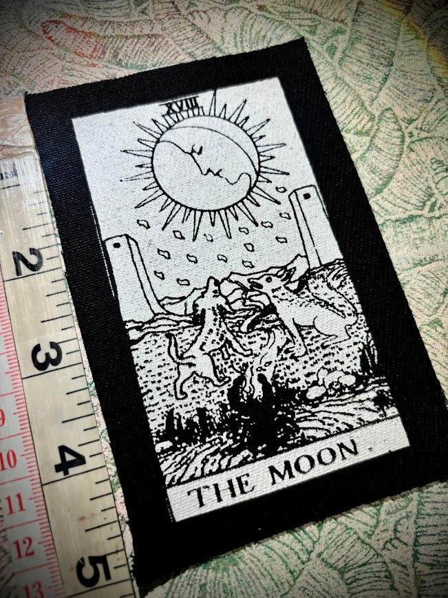 The Moon Tarot card patch