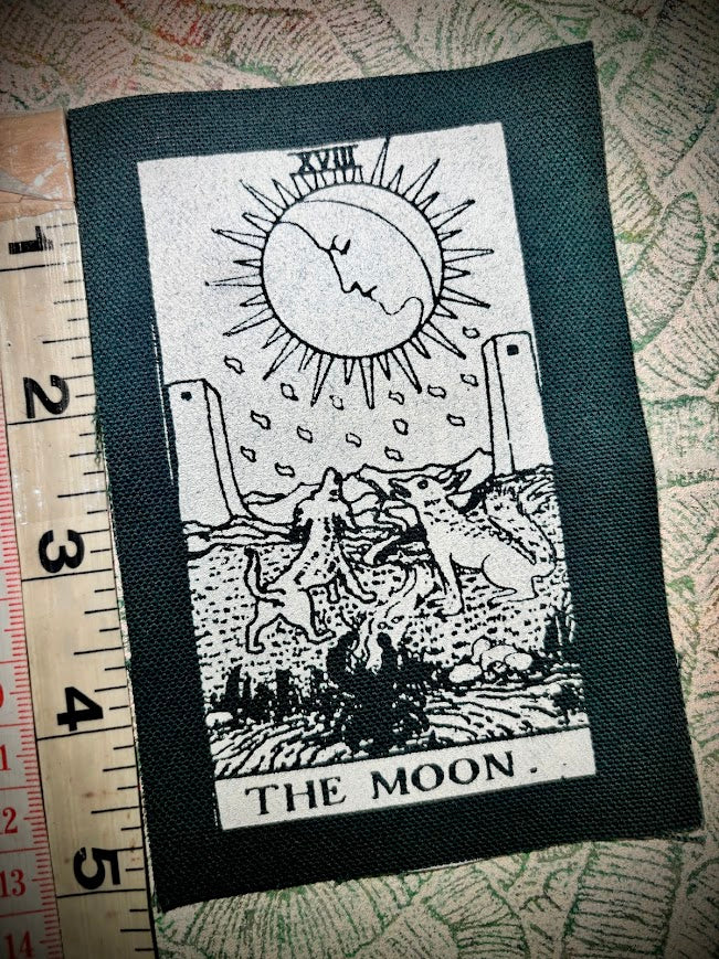 The Moon Tarot card patch