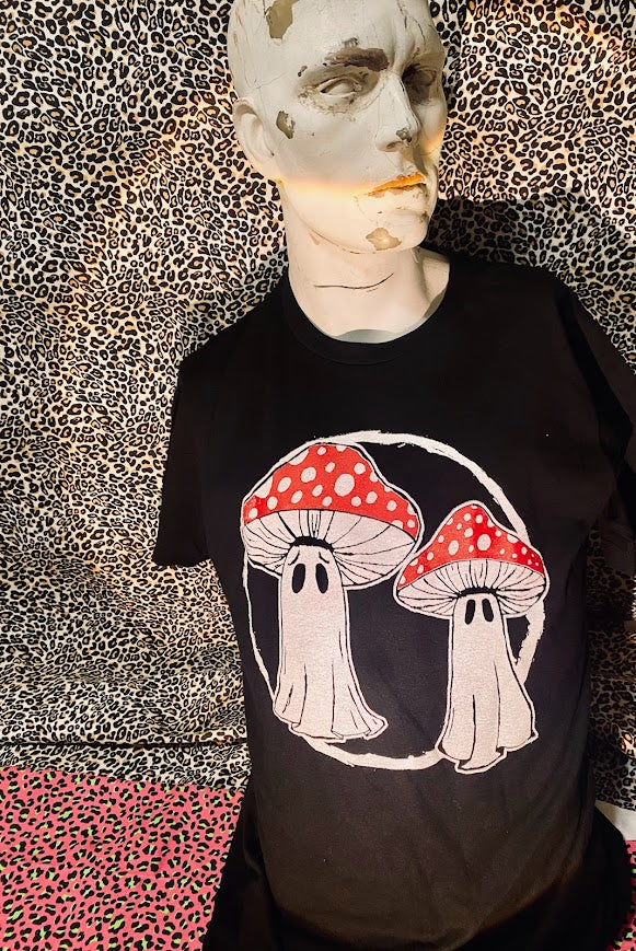mushroom ghost tee.