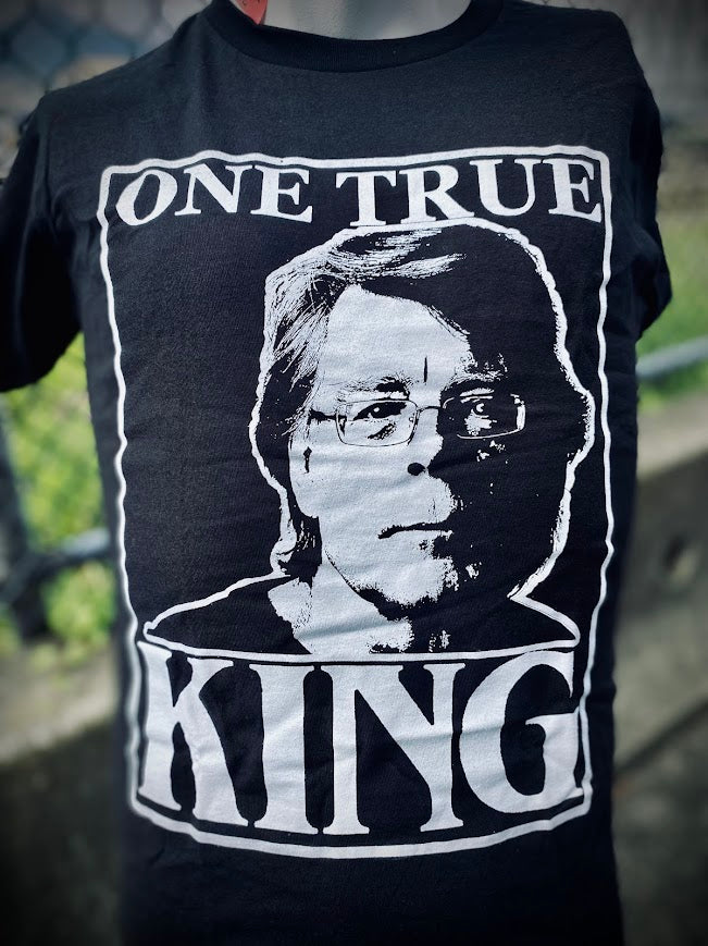 Stephen King, One True King t-shirt.