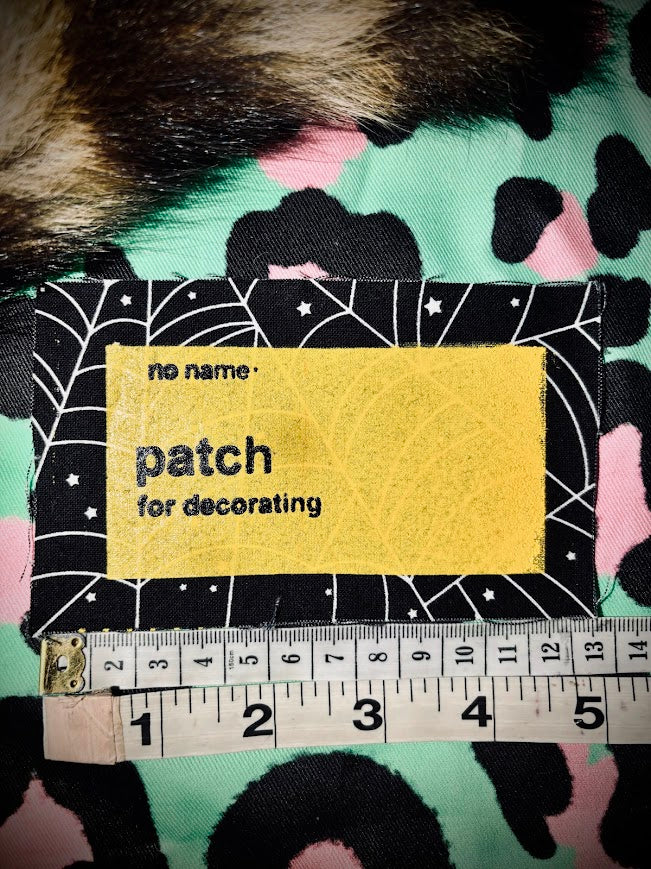 No Name, No Frills patch, for decorating