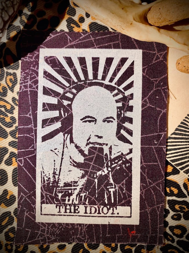 The Idiot tarot card featuring Joe Rogan. sew on patch