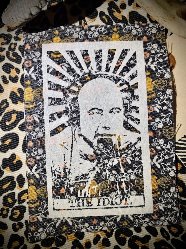 The Idiot tarot card featuring Joe Rogan. sew on patch