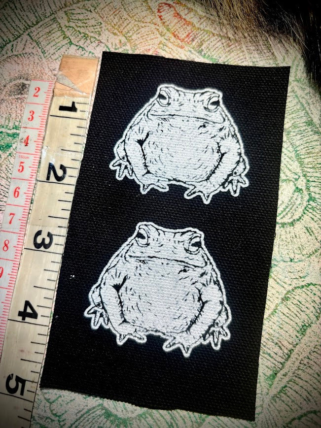 two toads mini patch.