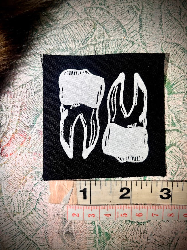 two teef tiny patch.