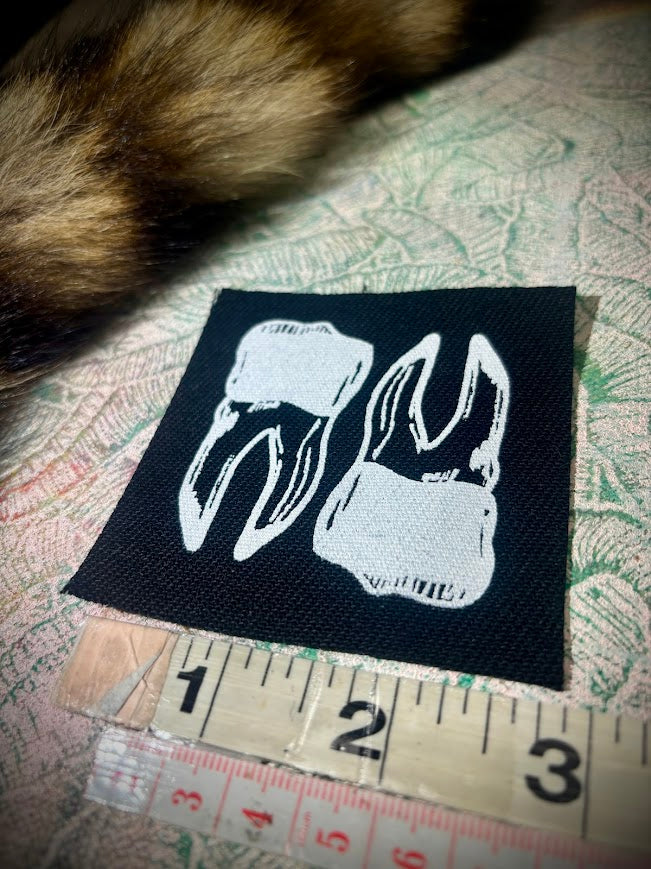 two teef tiny patch.