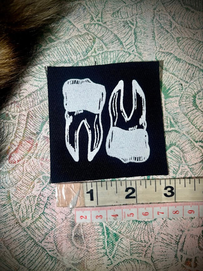 two teef tiny patch.