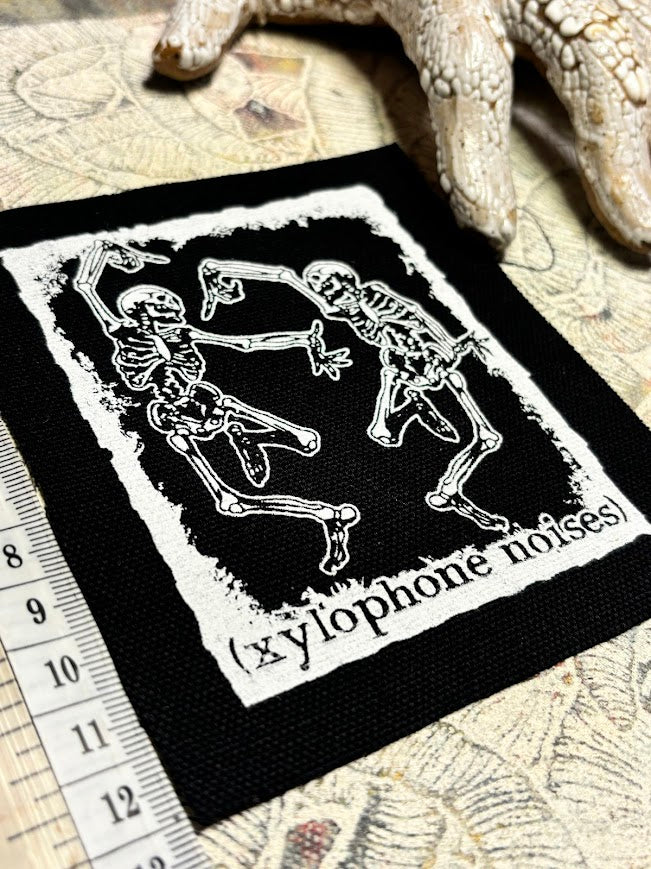 Xylophone noises! dancing skeleton patch.