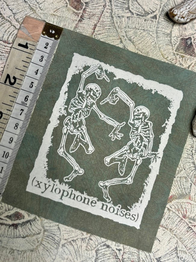 Xylophone noises! dancing skeleton patch