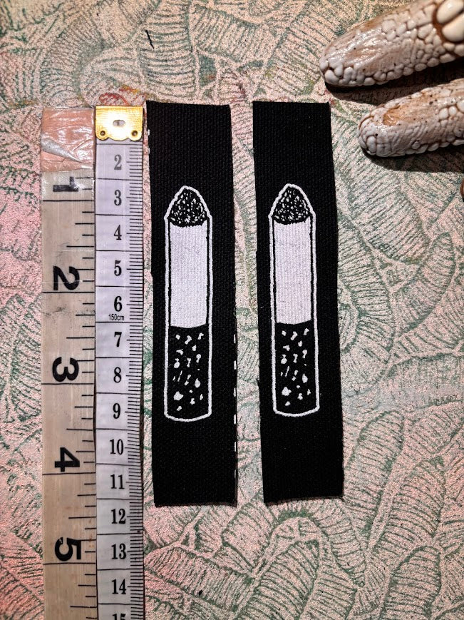 Pair of cigarettes mini patch