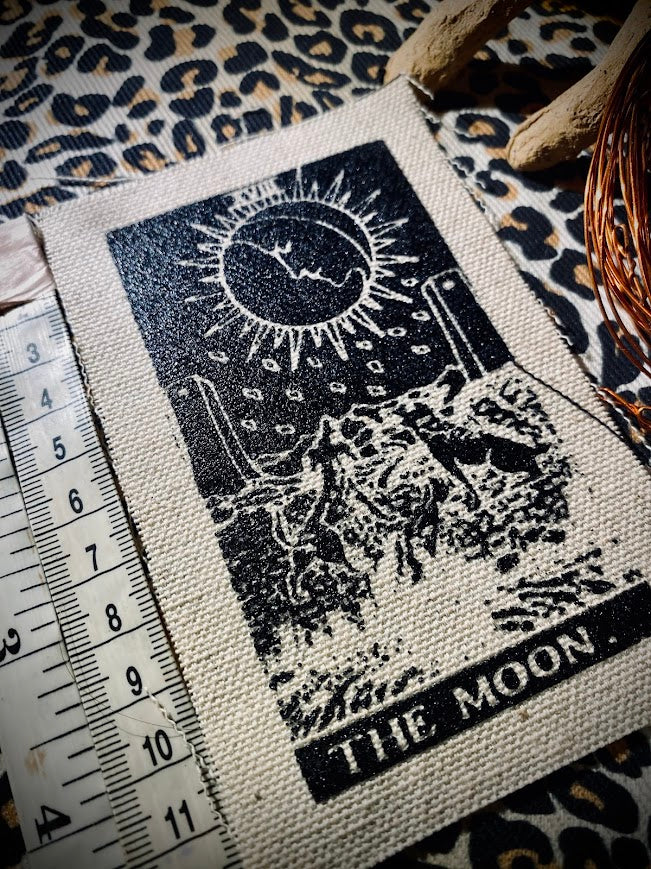 The Moon Tarot card patch