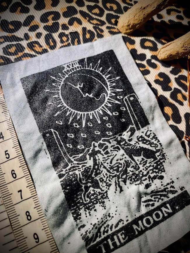 The Moon Tarot card patch