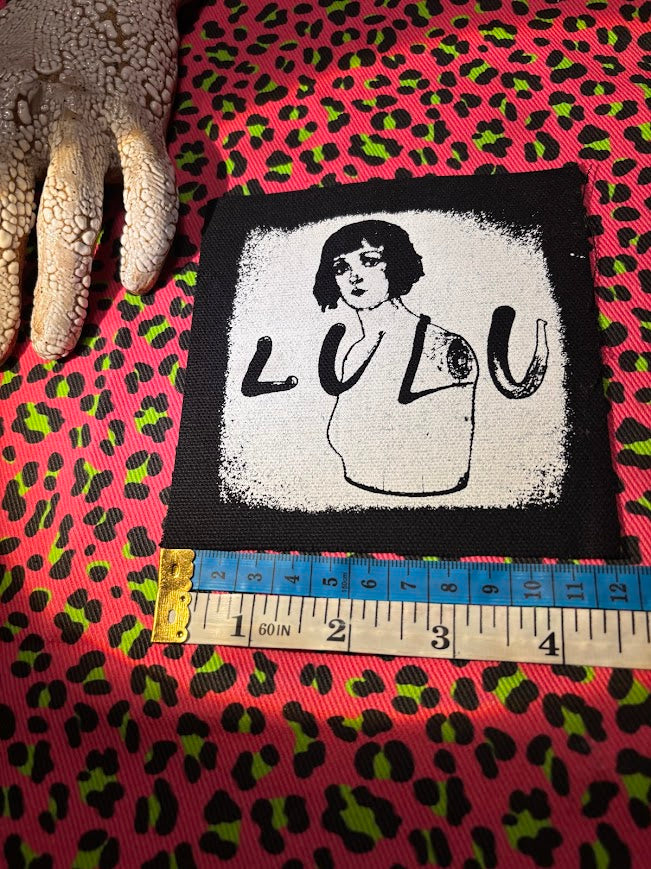 Lulu sew on patch